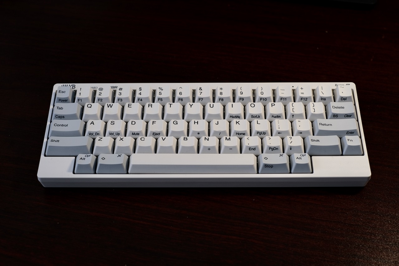 SURGACUANNEWS.COM – HAPPY HACKING KEYBOARD: KEYBOARD MINIMALIS UNTUK MAKSIMALISASI PRODUKTIVITAS